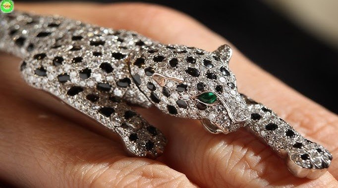 whats the most expensive jewelry in the world